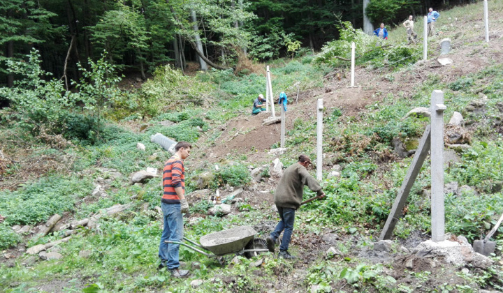Brigáda na rekonštrukcii/úprave prameňov 16.09.2017