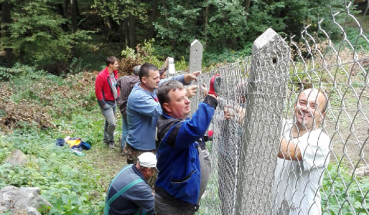 Brigáda na rekonštrukcii/úprave prameňov 16.09.2017