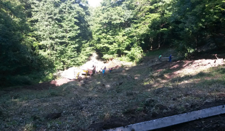 Brigáda na rekonštrukcii/úprave prameňov